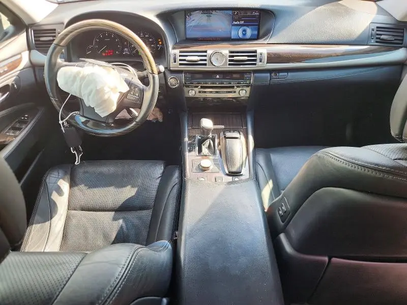 2013 LEXUS LS 460  