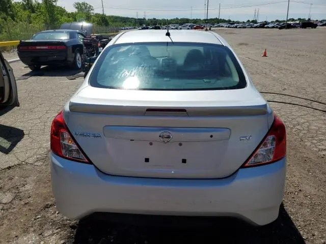2018 NISSAN VERSA S  