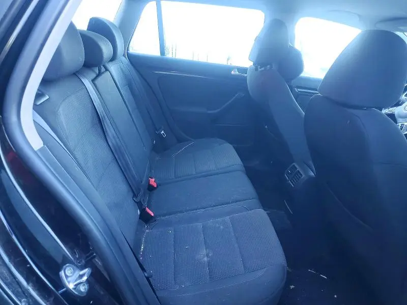 2013 VOLKSWAGEN JETTA S  
