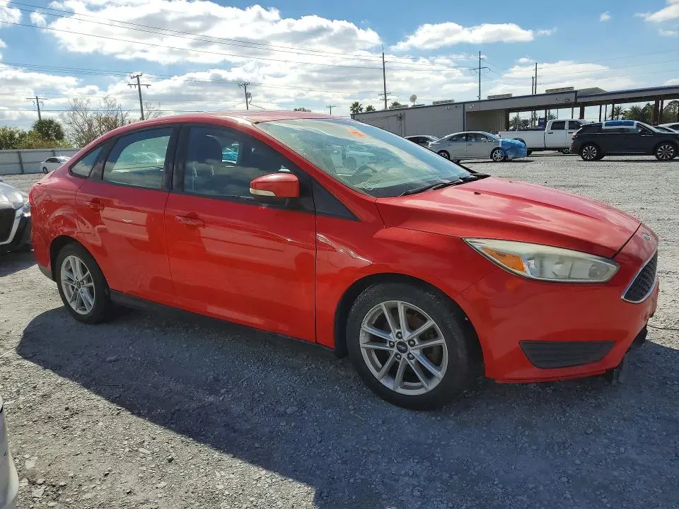 2016 FORD FOCUS SE  