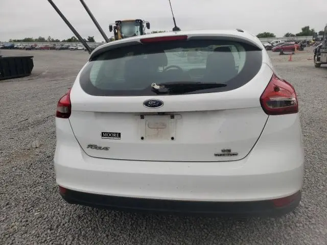 2016 FORD FOCUS SE  