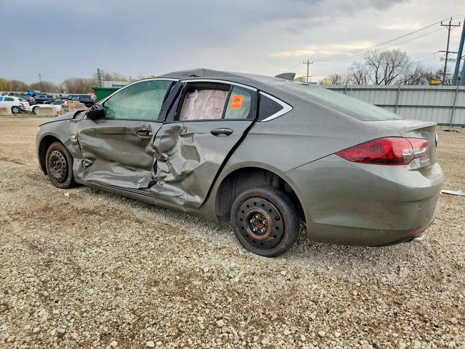 2018 BUICK REGAL ESSENCE  