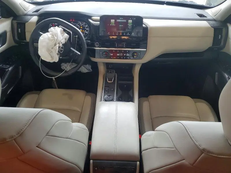 2022 NISSAN PATHFINDER SL  