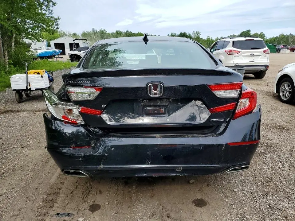 2018 HONDA ACCORD TOURING  