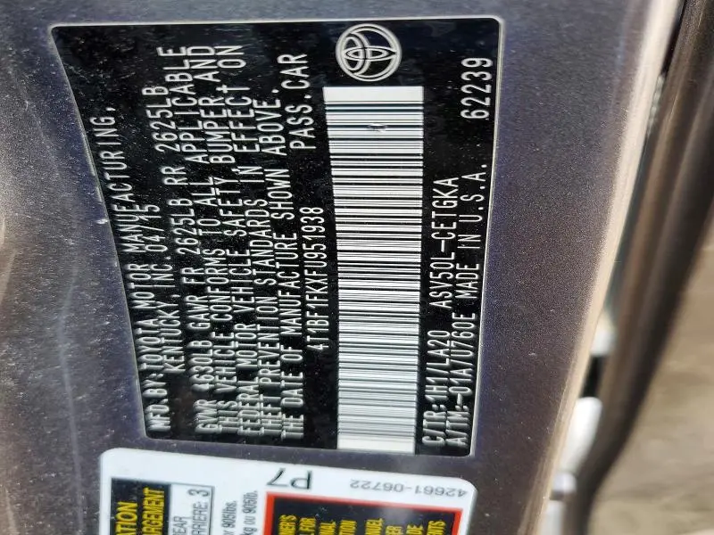 2015 TOYOTA CAMRY XLE  