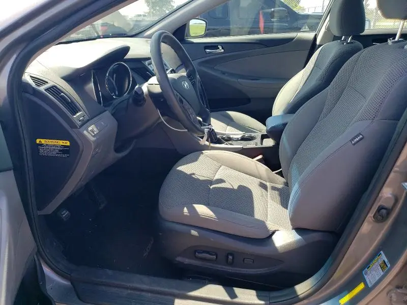2013 HYUNDAI SONATA GLS  