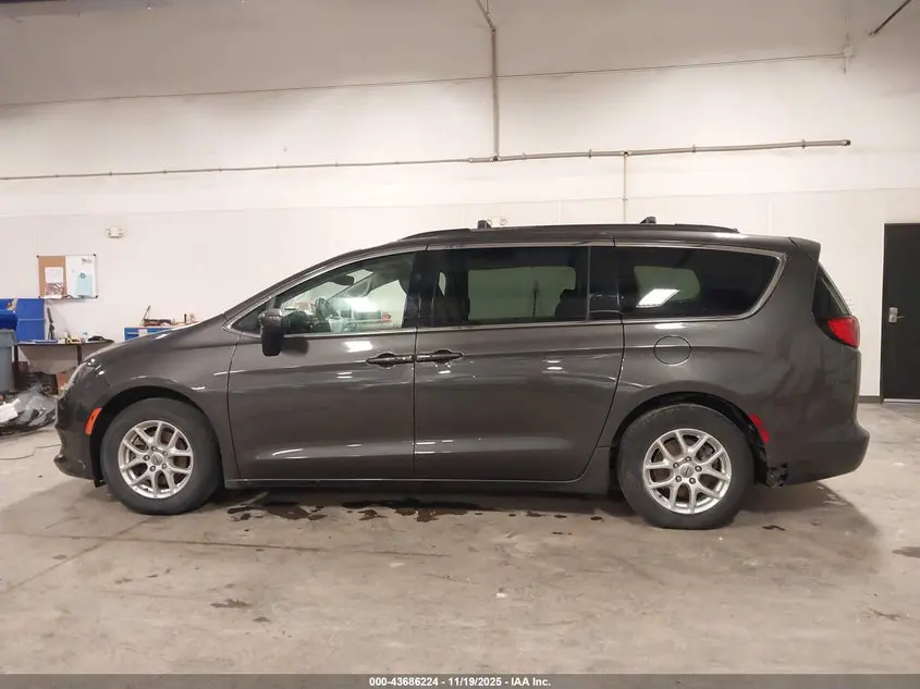 2021 CHRYSLER VOYAGER LXI