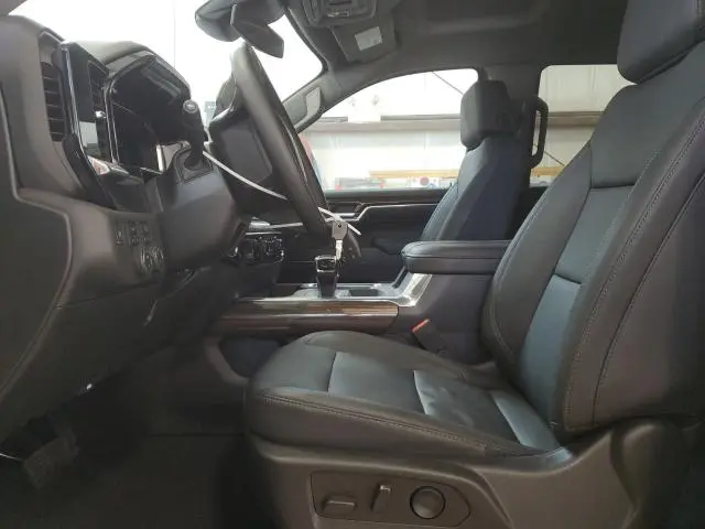 2023 CHEVROLET SILVERADO K1500 LT  