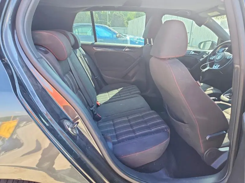 2010 VOLKSWAGEN GTI   