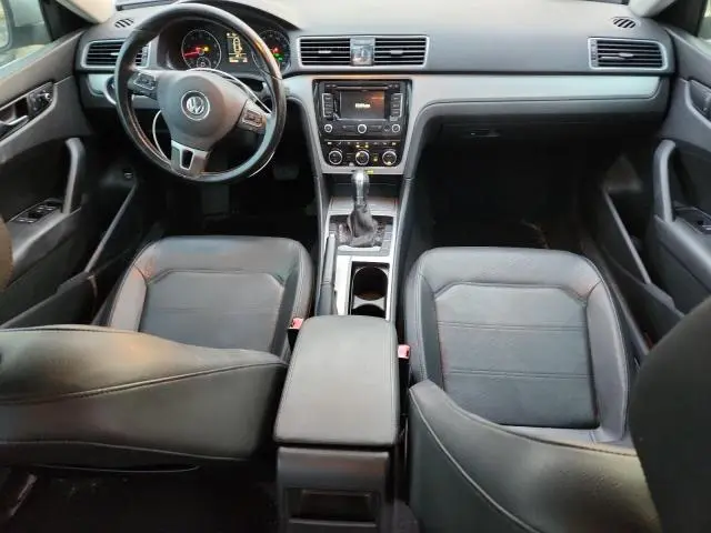 2012 VOLKSWAGEN PASSAT SE  