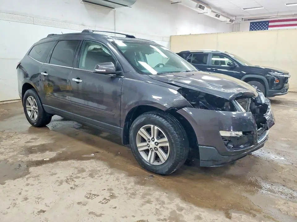 2015 CHEVROLET TRAVERSE LT  