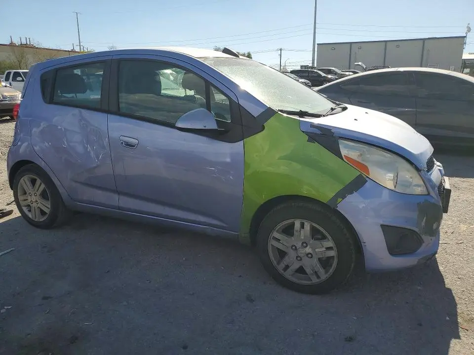 2015 CHEVROLET SPARK 1LT  