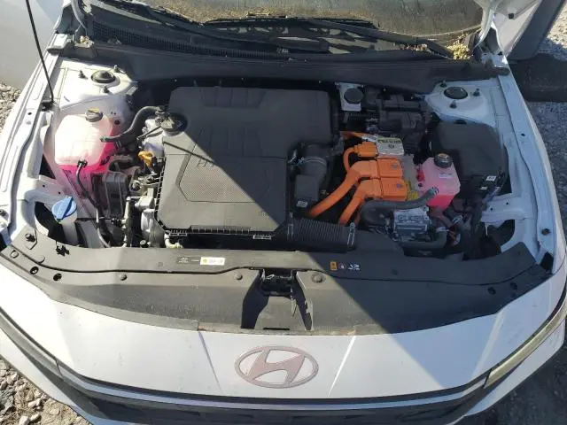 2024 HYUNDAI ELANTRA BLUE  