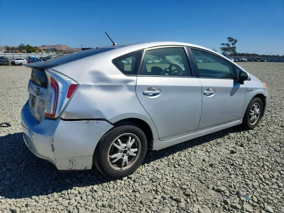 2013 TOYOTA PRIUS TWO  
