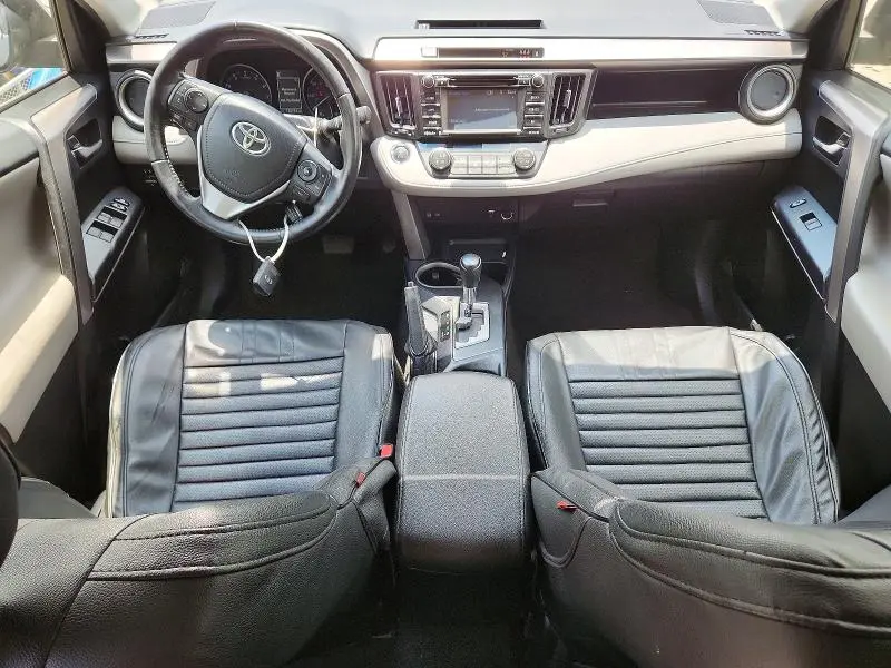 2017 TOYOTA RAV4 XLE  