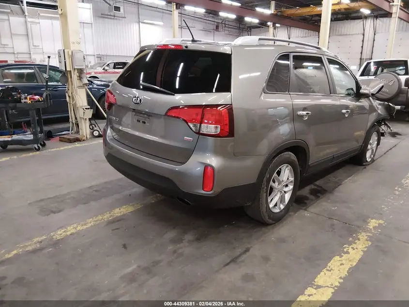 2015 KIA SORENTO LX