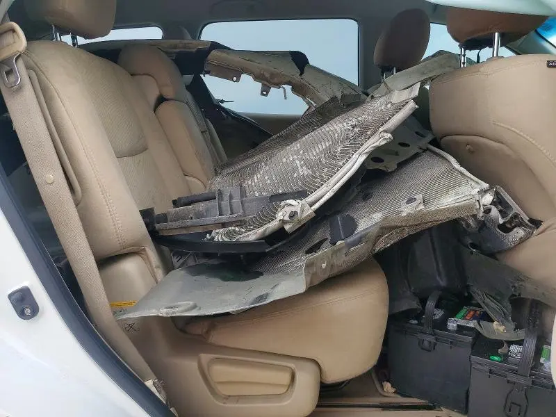 2015 NISSAN PATHFINDER SV  