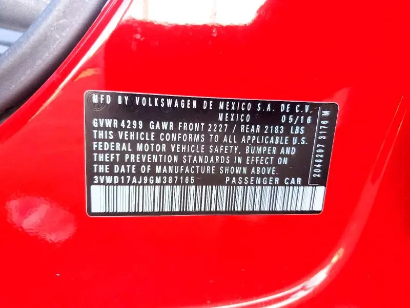 2016 VOLKSWAGEN JETTA SPORT  