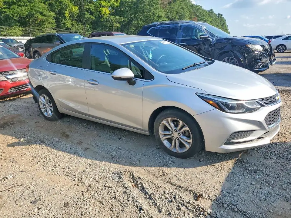 2019 CHEVROLET CRUZE LT  