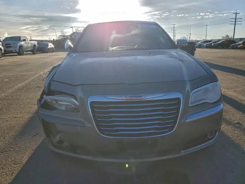 2014 CHRYSLER 300C   