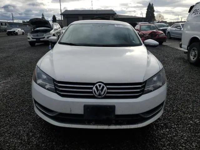 2013 VOLKSWAGEN PASSAT SE  