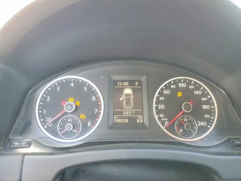 2015 VOLKSWAGEN TIGUAN S  
