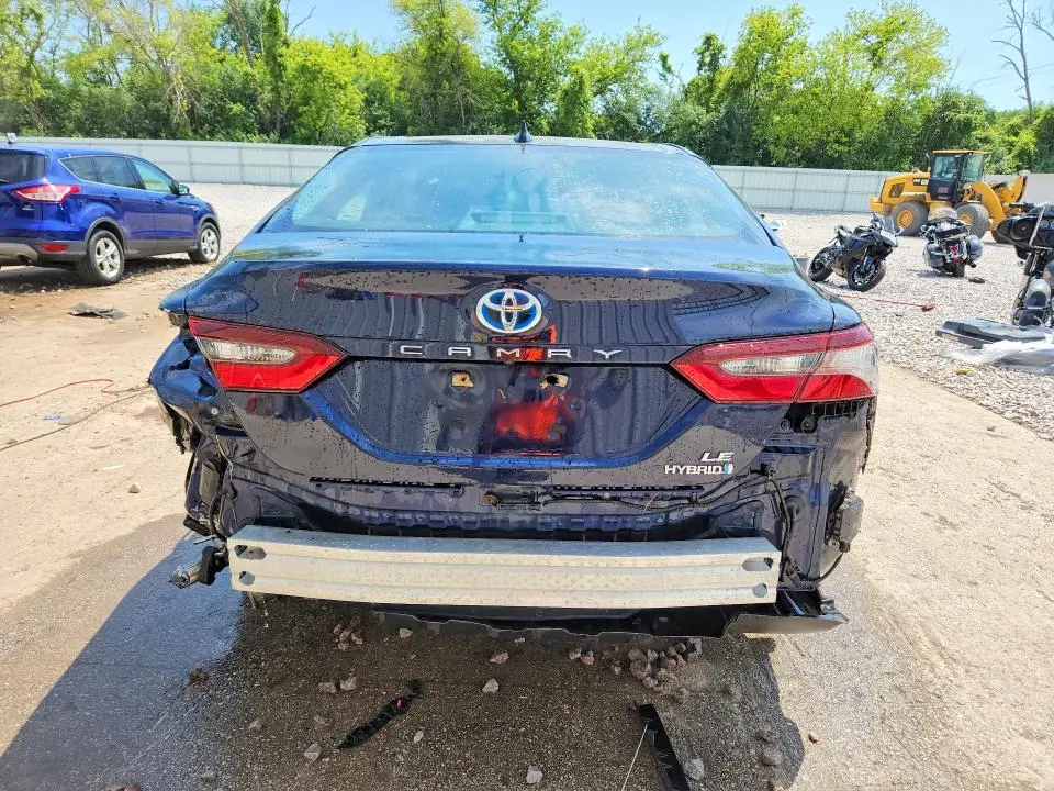 2021 TOYOTA CAMRY LE  
