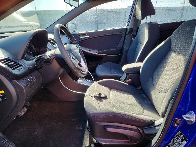 2012 HYUNDAI ACCENT SE  