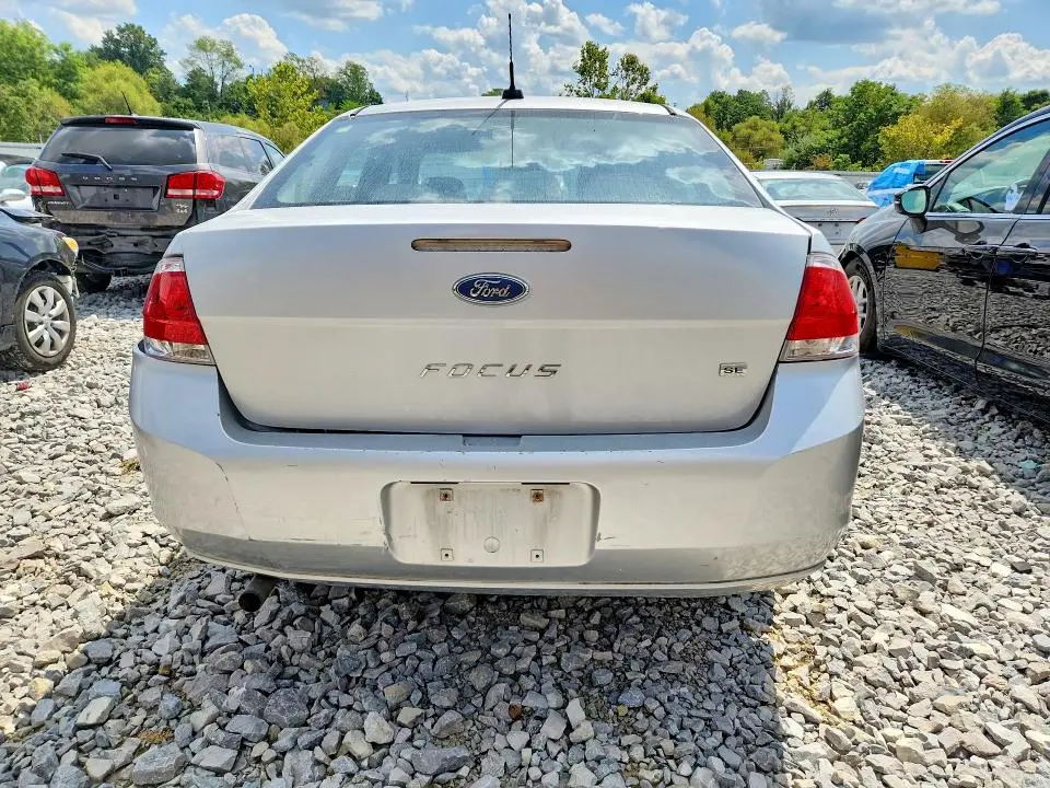 2010 FORD FOCUS SE  