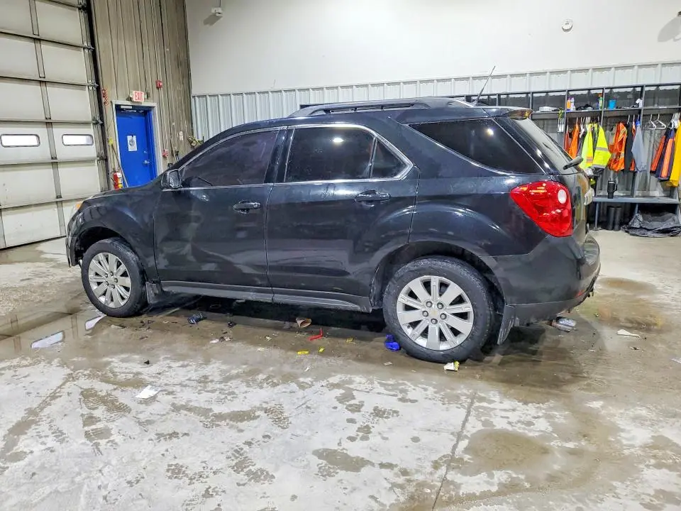 2011 CHEVROLET EQUINOX LT  