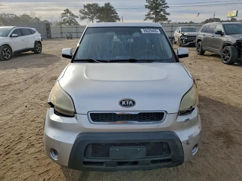 2010 KIA SOUL +  