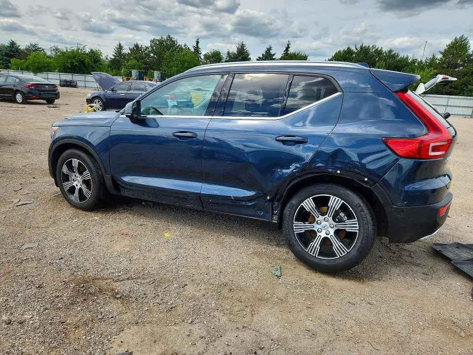 2019 VOLVO XC40 T5 INSCRIPTION  