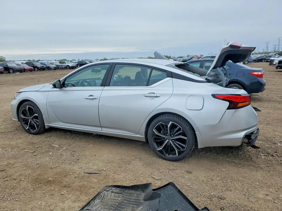 2023 NISSAN ALTIMA SR  