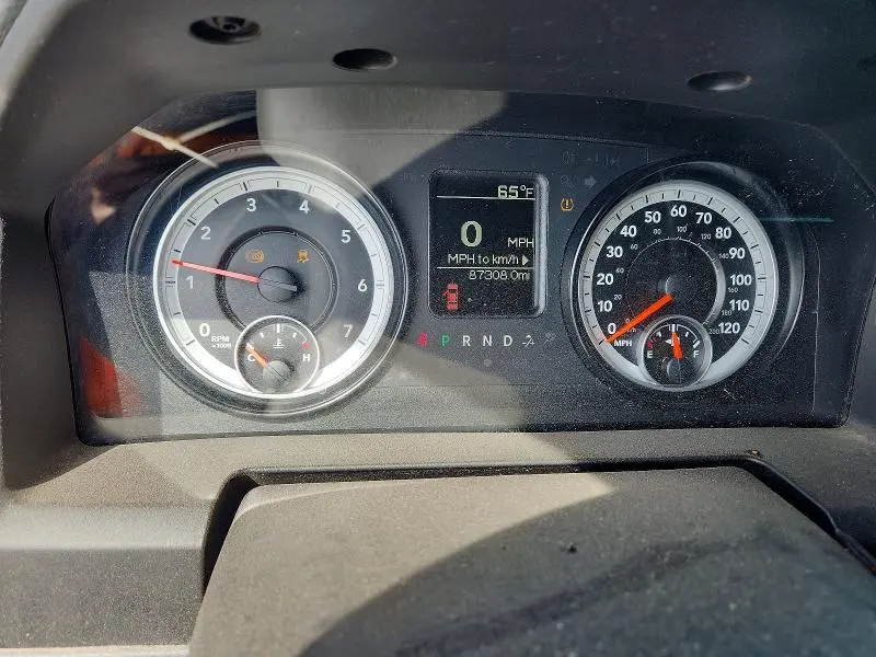 2015 RAM 1500 ST  