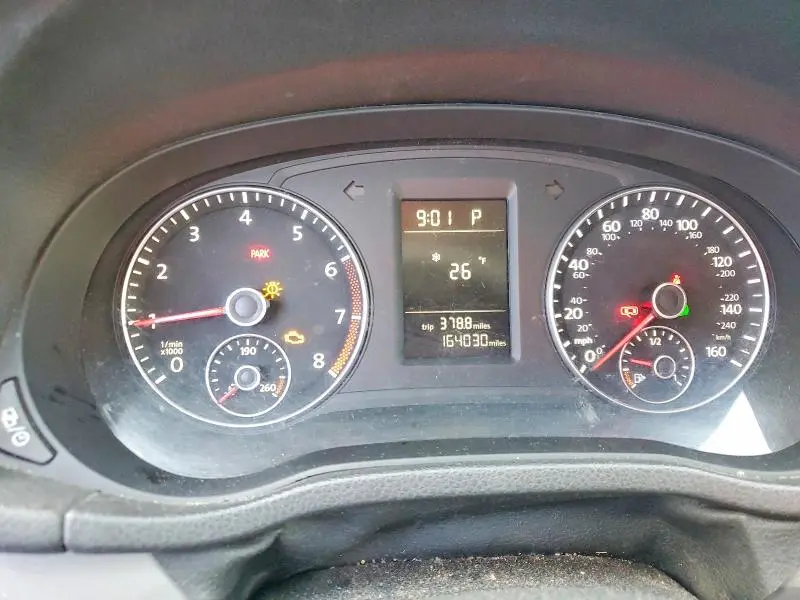 2015 VOLKSWAGEN PASSAT S  