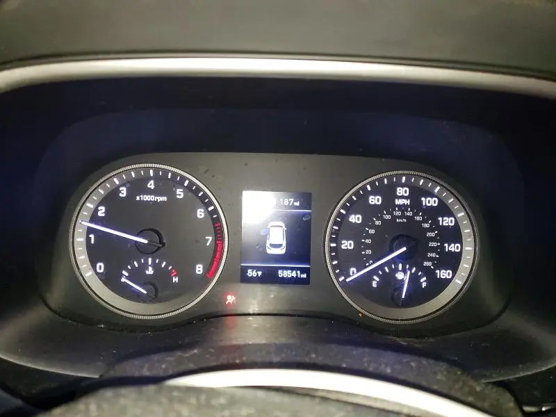 2020 HYUNDAI TUCSON SE  