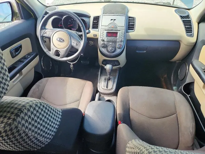 2010 KIA SOUL +  
