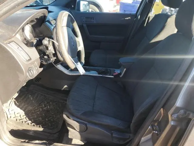 2010 FORD FOCUS SE  