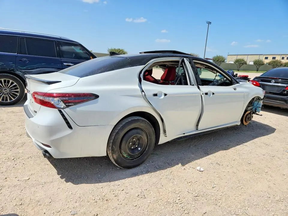 2022 TOYOTA CAMRY XSE V6  