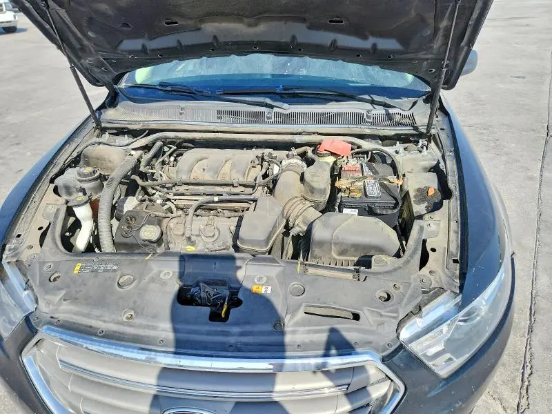 2014 FORD TAURUS SE  