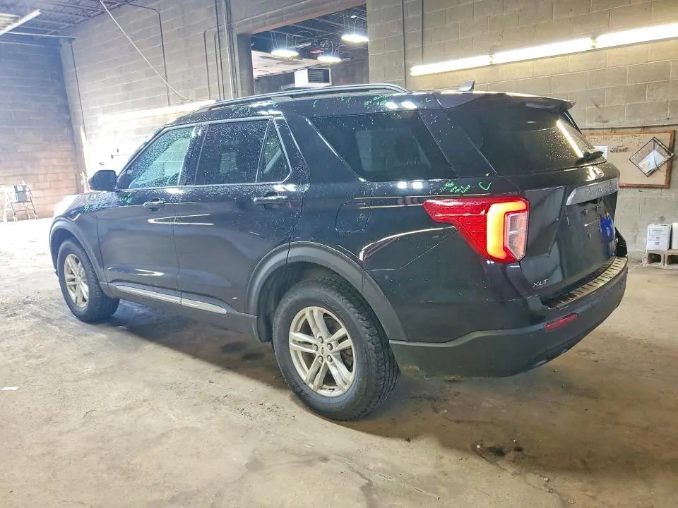 2021 FORD EXPLORER XLT  