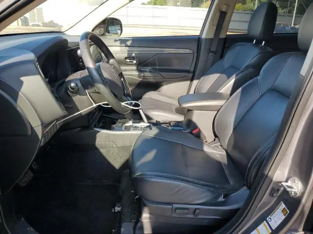 2019 MITSUBISHI OUTLANDER SE  