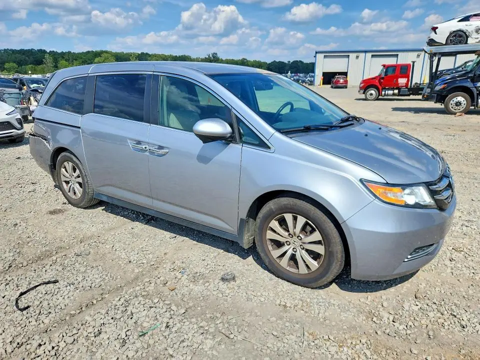 2016 HONDA ODYSSEY SE  