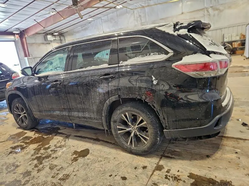 2016 TOYOTA HIGHLANDER XLE  