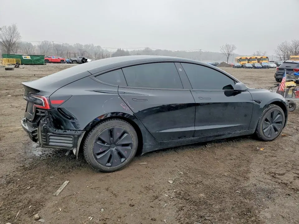 2025 TESLA MODEL 3   