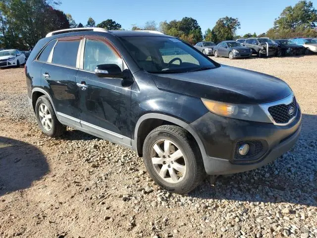 2011 KIA SORENTO BASE  
