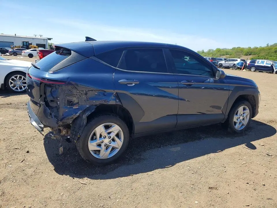 2024 HYUNDAI KONA SE  