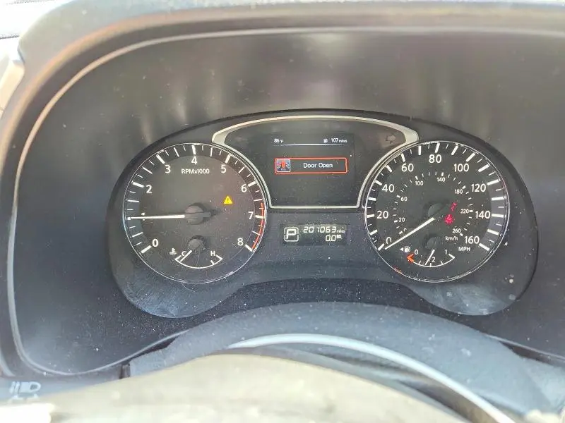 2015 NISSAN PATHFINDER SV  
