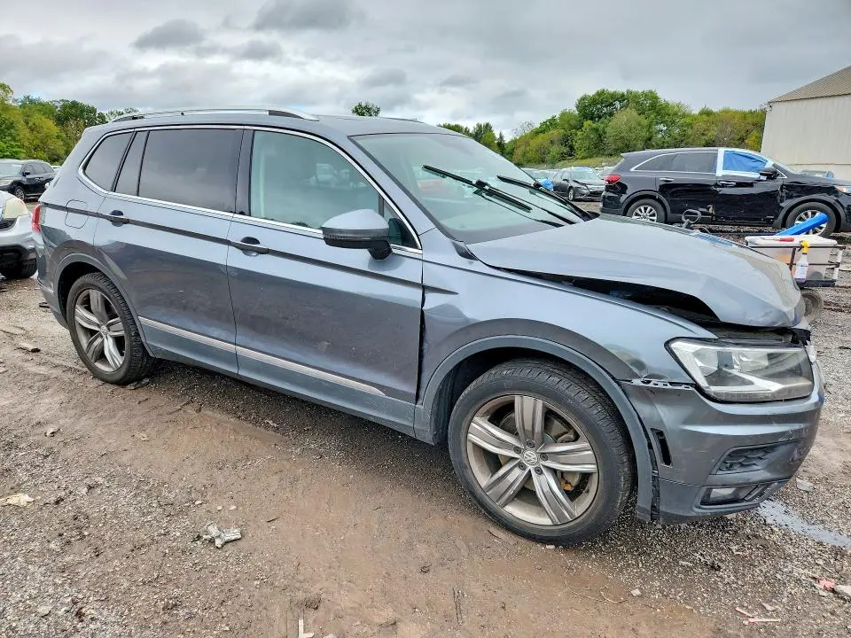 2020 VOLKSWAGEN TIGUAN SE  