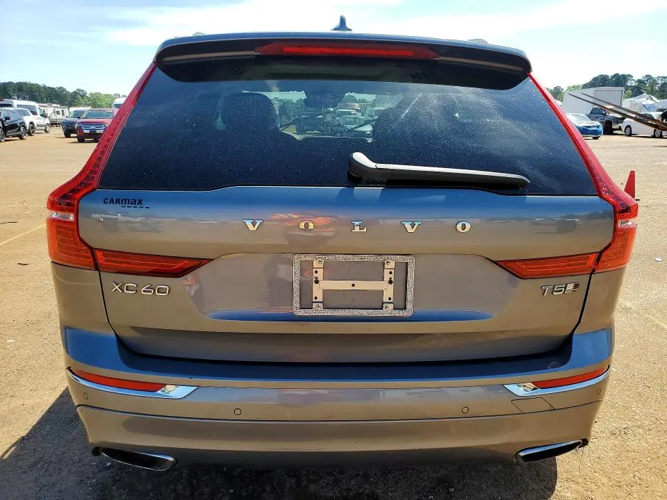 2018 VOLVO XC60 T5 INSCRIPTION  